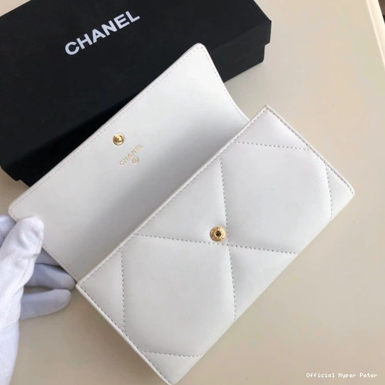 HyperPeter LONG WALLET FLAP CHANEL 19 0805